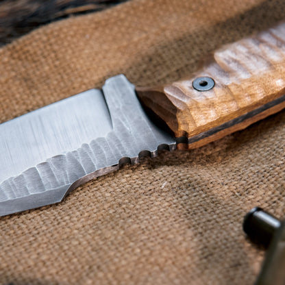 "Skinner L" Knife